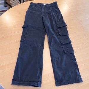 Abercrombie Women’s Cargo Pants Black Size 6 Short